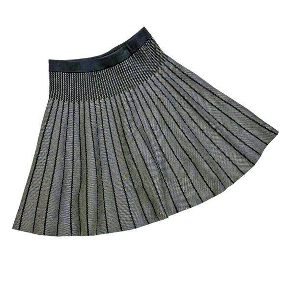 Premise Black with Heather Gray Textured Knit A-Line Skirt - Picture 2 of 8